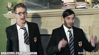 Tarra White a izgató sulis kurva