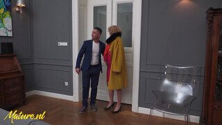 Mature.nl - Öreg háziasszony hátsó bejáratba baszva