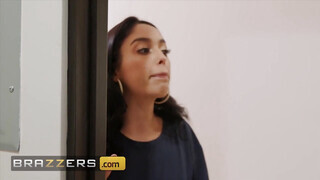 Brazzers – Vanessa Sky a méretes picsájú latina lány