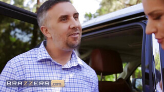 Brazzers - Rachael Cavalli keményen popóba dugva