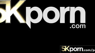5KPorn - Naomi Blue pinája megkúrelva