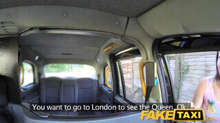 FakeTaxi - Latin Amerikai csaj közösül a taxissal