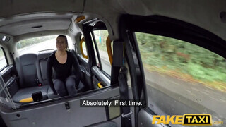 Fake Taxi - Nikky Dream hatalmas cickós szöszi