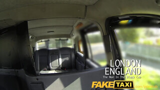FakeTaxi - begerjedt kolumbiai lány