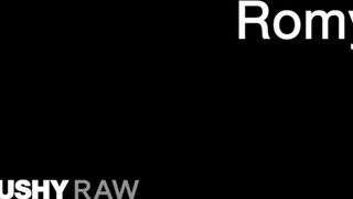 TUSHYRAW - Romy Indy a gyönyörű latin amerikai