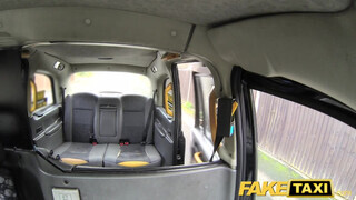 Fake Taxi - Rina Ellis a izgató sulis csaj