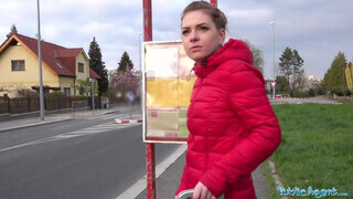 Public Agent - Amatőr lány pénzért megdugva