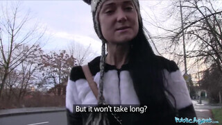 Public Agent - aranyos orosz csajszi az utcáról