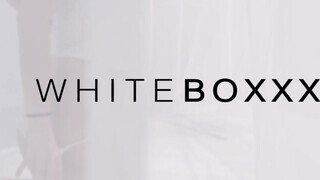 WhiteBoxxx - hatalmas picsájú csajszi reggel is akar szexelni