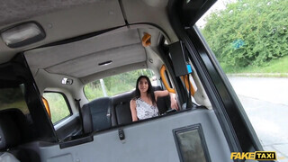 Fake Taxi - Dögös latin amerikai csajt kúr a taxis