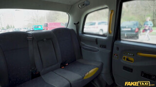 Fake Taxi - Francia escortos lány megkúrva