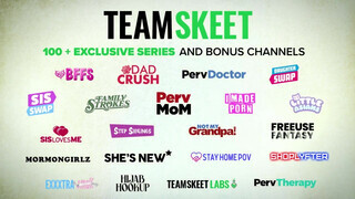 TeamSkeet - Haley Von a világos szőke csajszi legelső jelenete