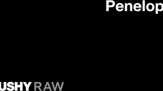 TUSHYRAW - Penelope Cum keményen análba dugva