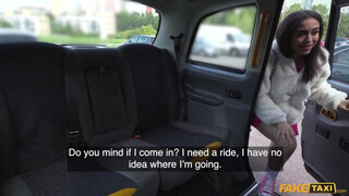 Fake Taxi - Vékony méretes keblű latina lány