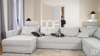 Busty World - Méretes didkós milf és a masszőr