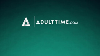 DEVILS TGIRLS - Szexy transzi szobatársak