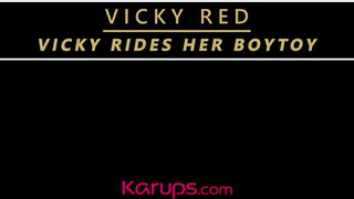 Vicky Red fiatal csávóval kúr