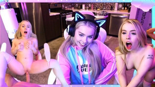 Haley Spades a fullos gamer csaj